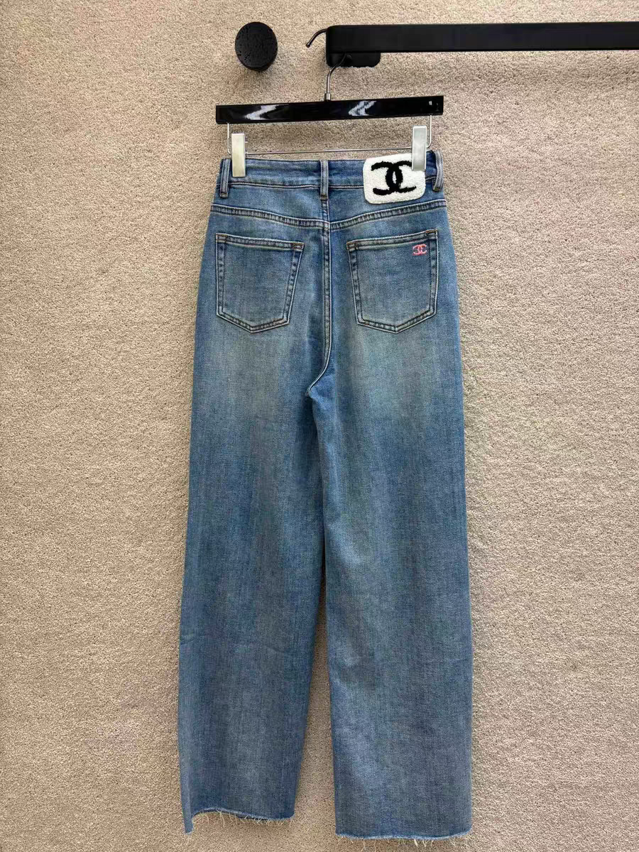 New embroidered straight jeans