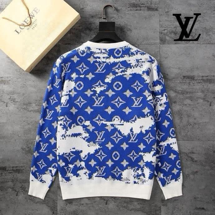 Crew-neck knit sheep sweater