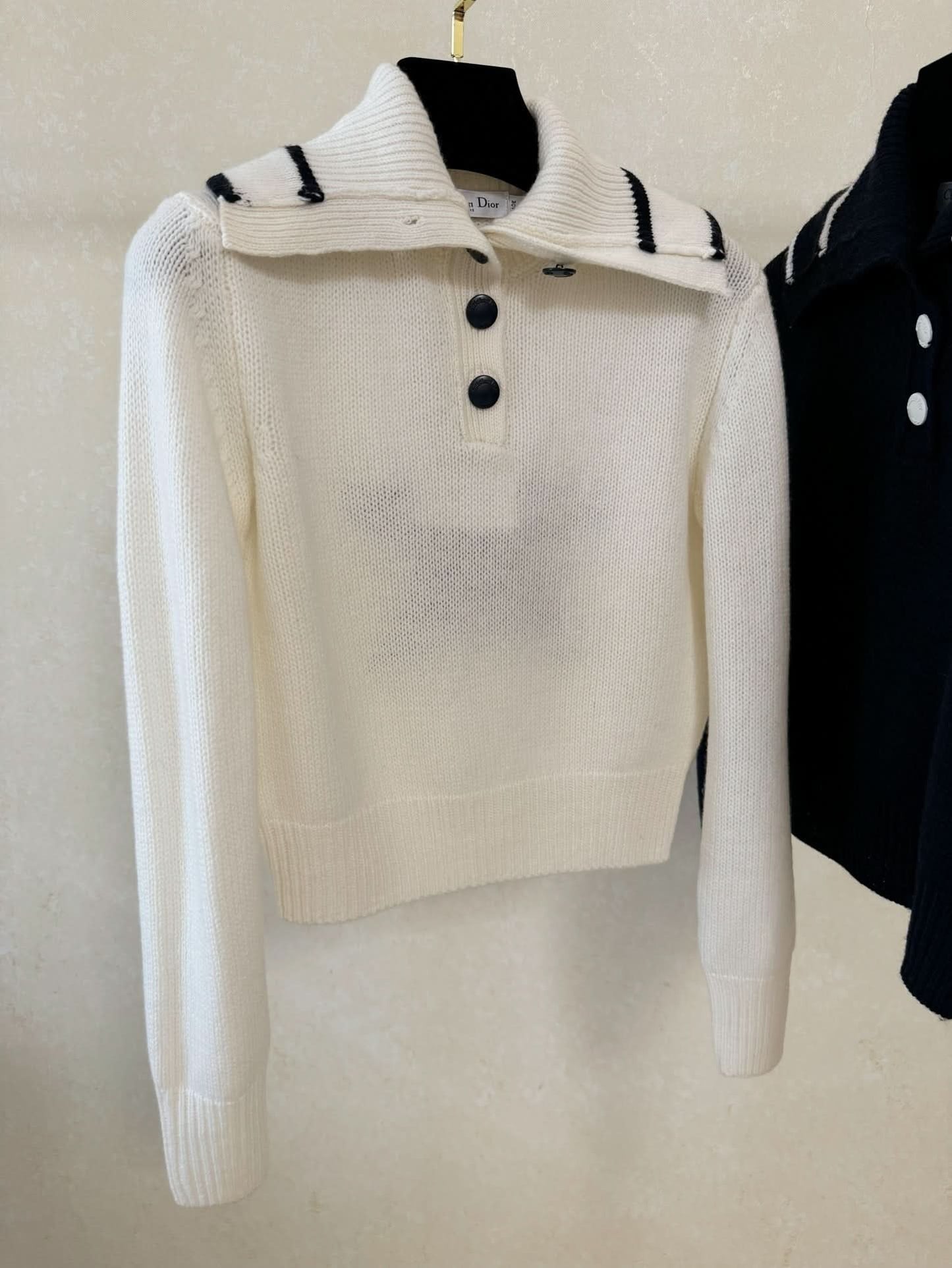 Lapel knitted sweater