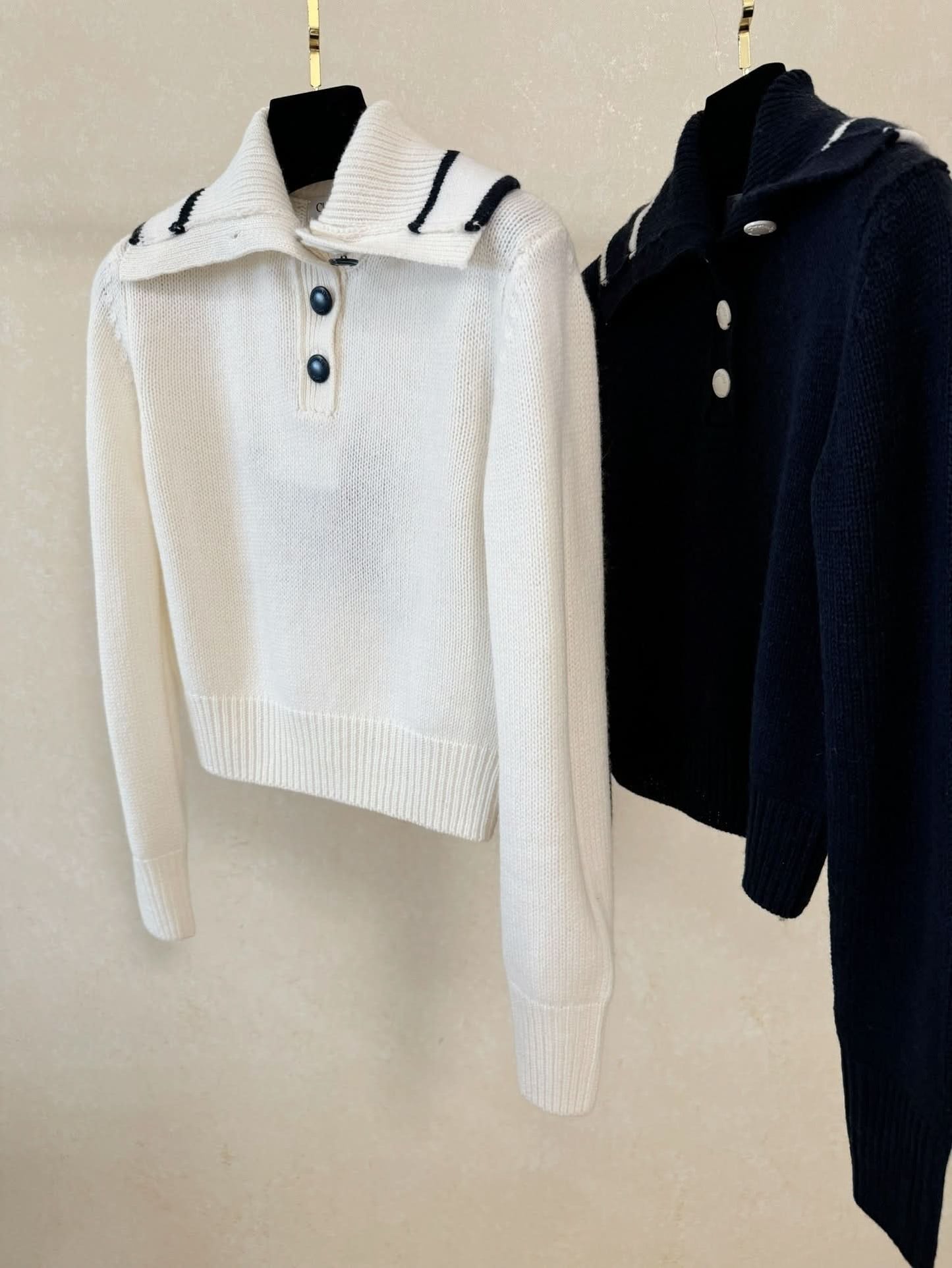 Lapel knitted sweater