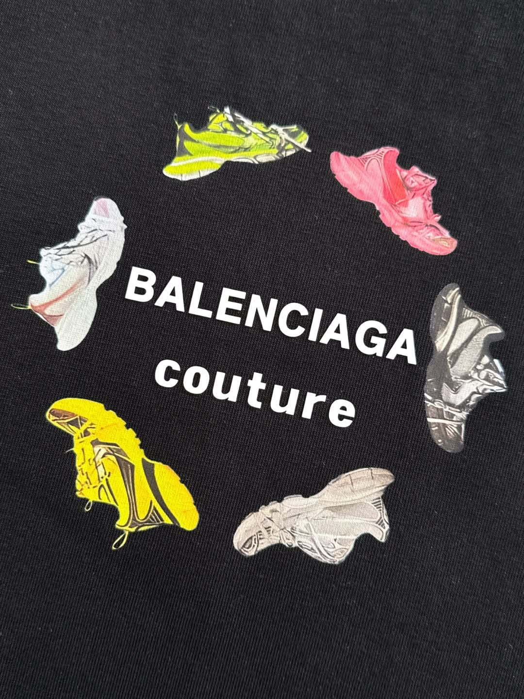 Balenciaga-Round Neck Printed T-shirt - Silhouette Atelier 