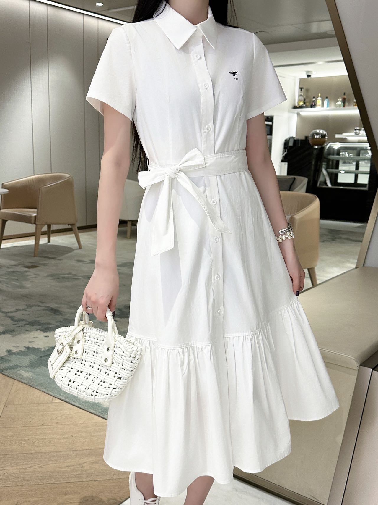 New arrival, high-end and fashionable dress