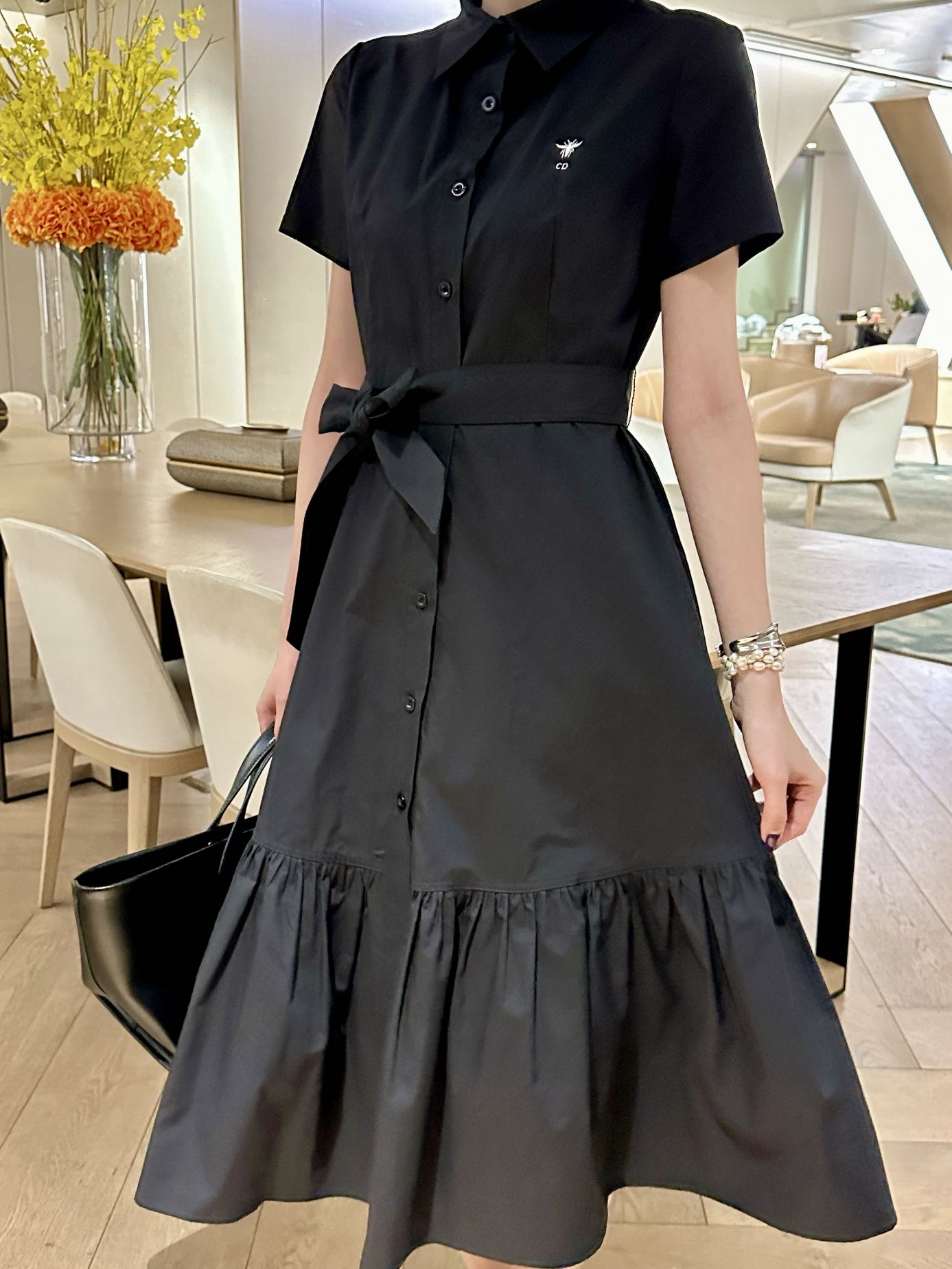 New arrival, high-end and fashionable dress