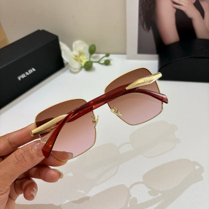 Retro Round Sunnies: Luxe Vintage Vibes