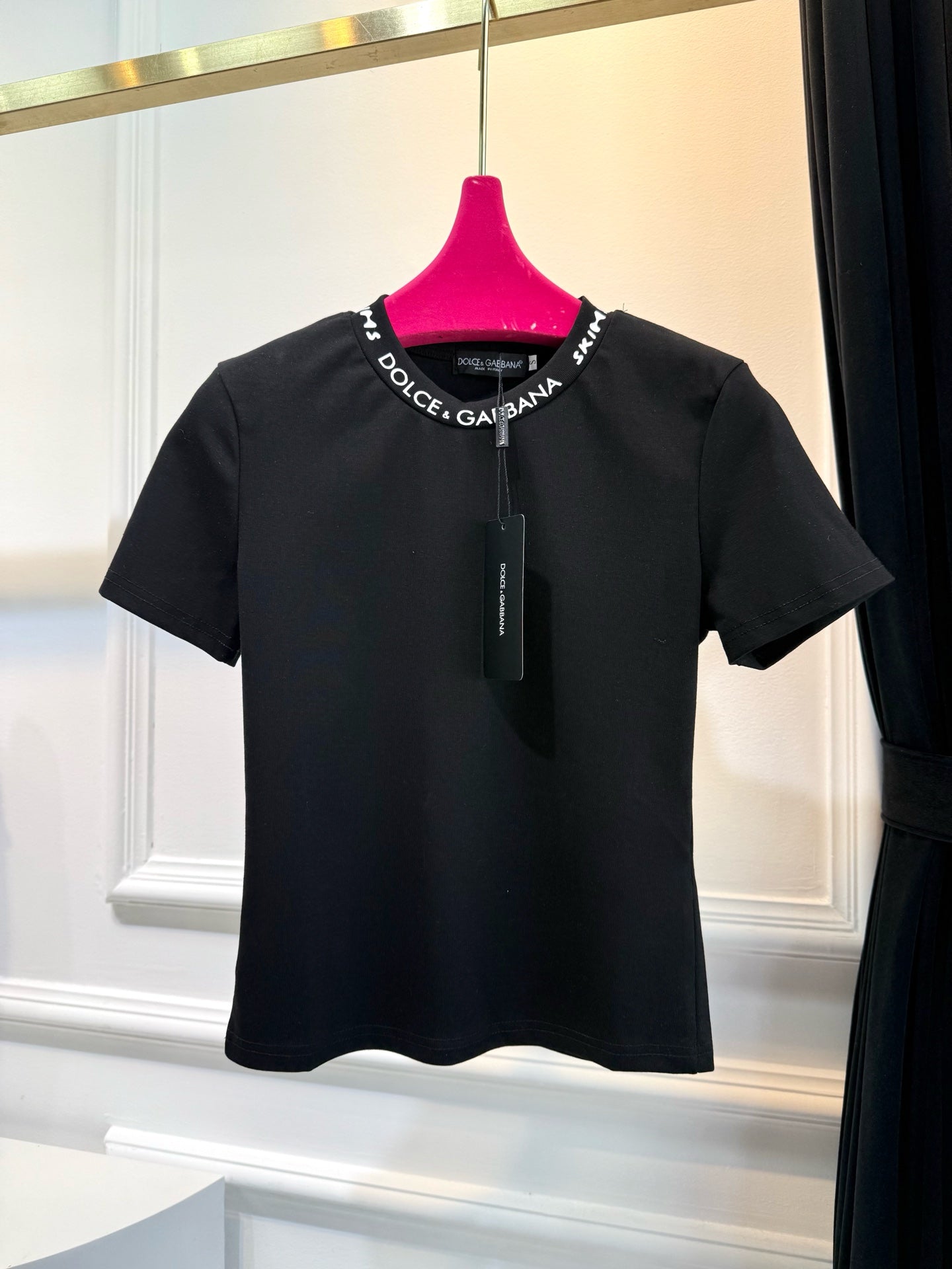 DG 25SS Sleek Stretch Tee in Luxe Cotton Bliss