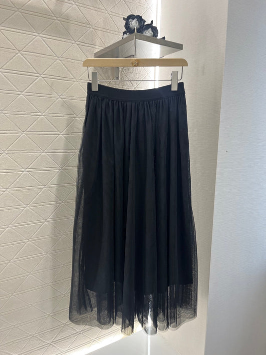 25SS Bold High-Quality Skirt with Luxe Touch