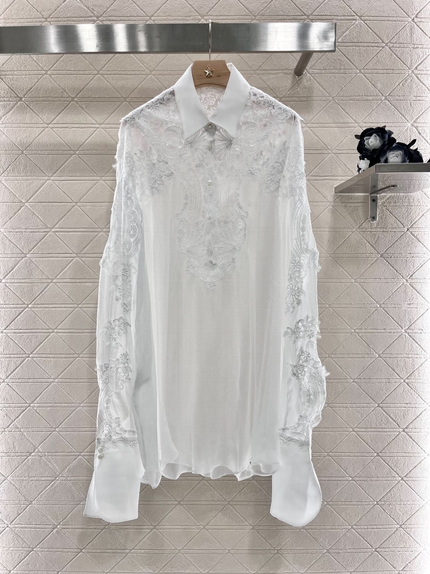 ERMANNO- SCERVINO-Embroidered Lace Pointed Collar Silk Long Shirt - Silhouette Atelier 