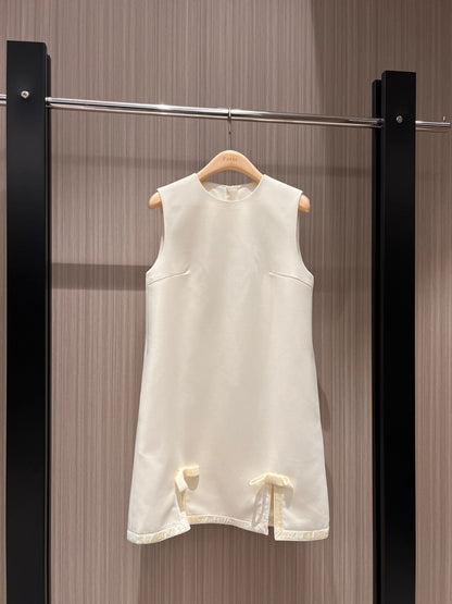 Sleeveless Bow-Embellished Vest Dress - Silhouette Atelier 