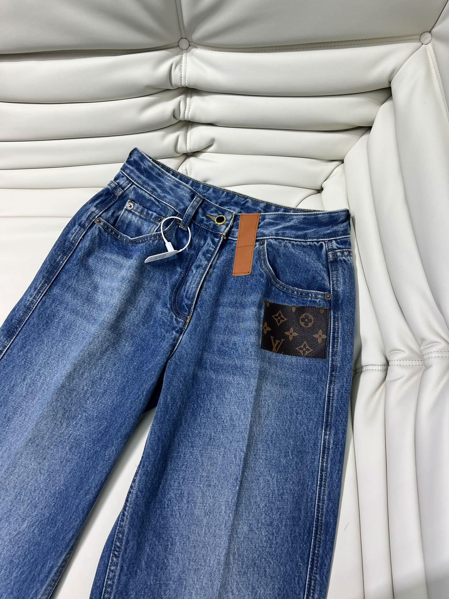 Straight jeans - Silhouette Atelier 