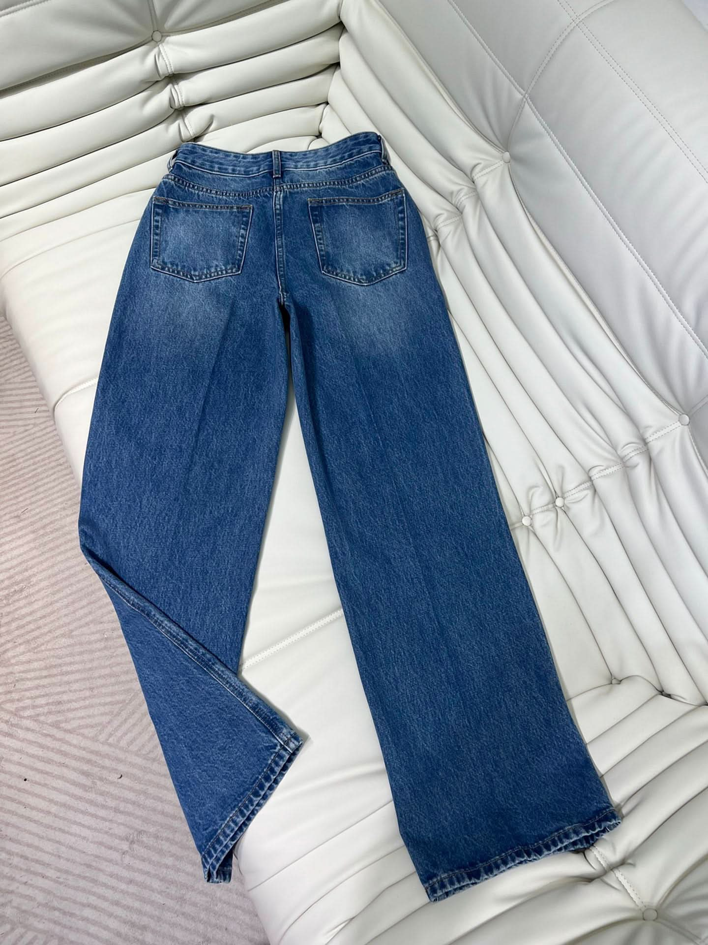 Straight jeans - Silhouette Atelier 