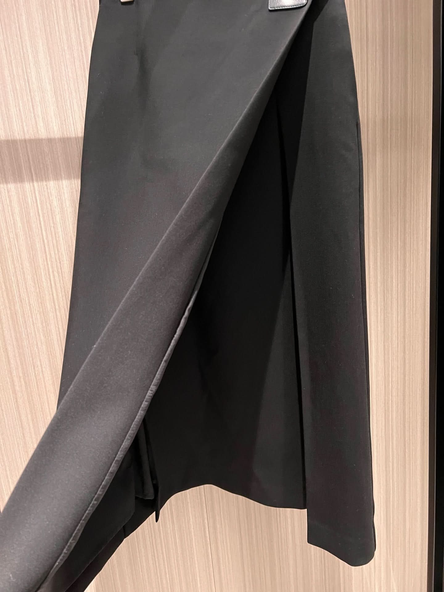 Slit Skirt - Silhouette Atelier 