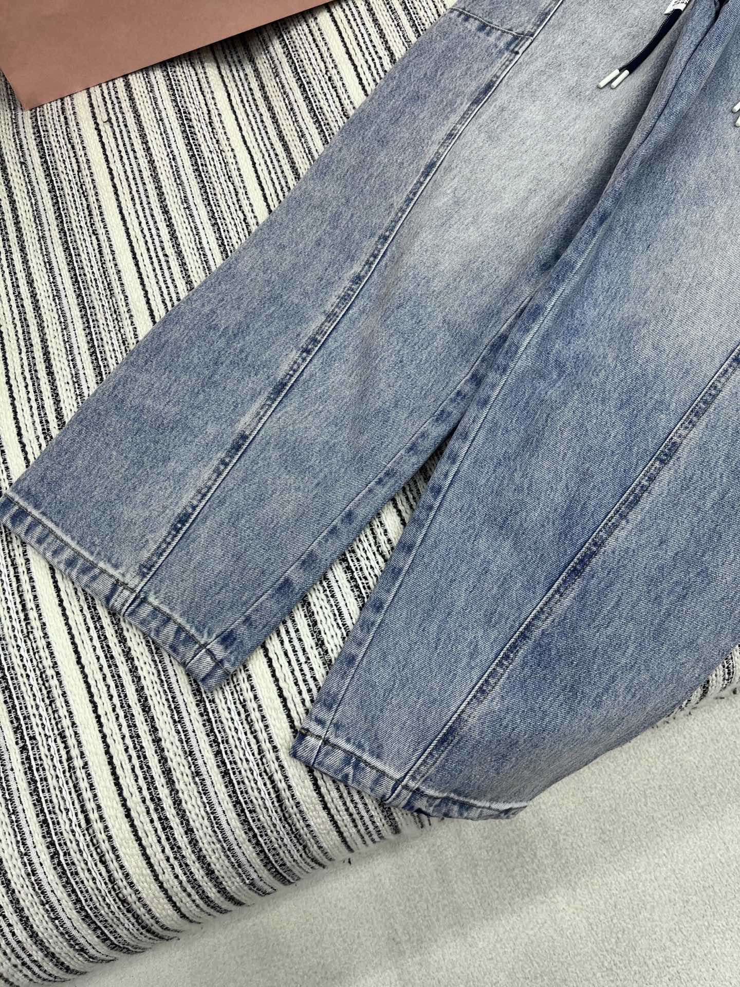 MIU-Sickle Jeans - Silhouette Atelier 