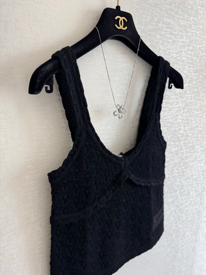 Knitted camisole (hidden style)