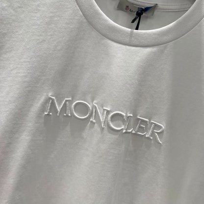 Monmout-Round Neck Embroidered Letter Short-Sleeve T-Shirt - Silhouette Atelier 