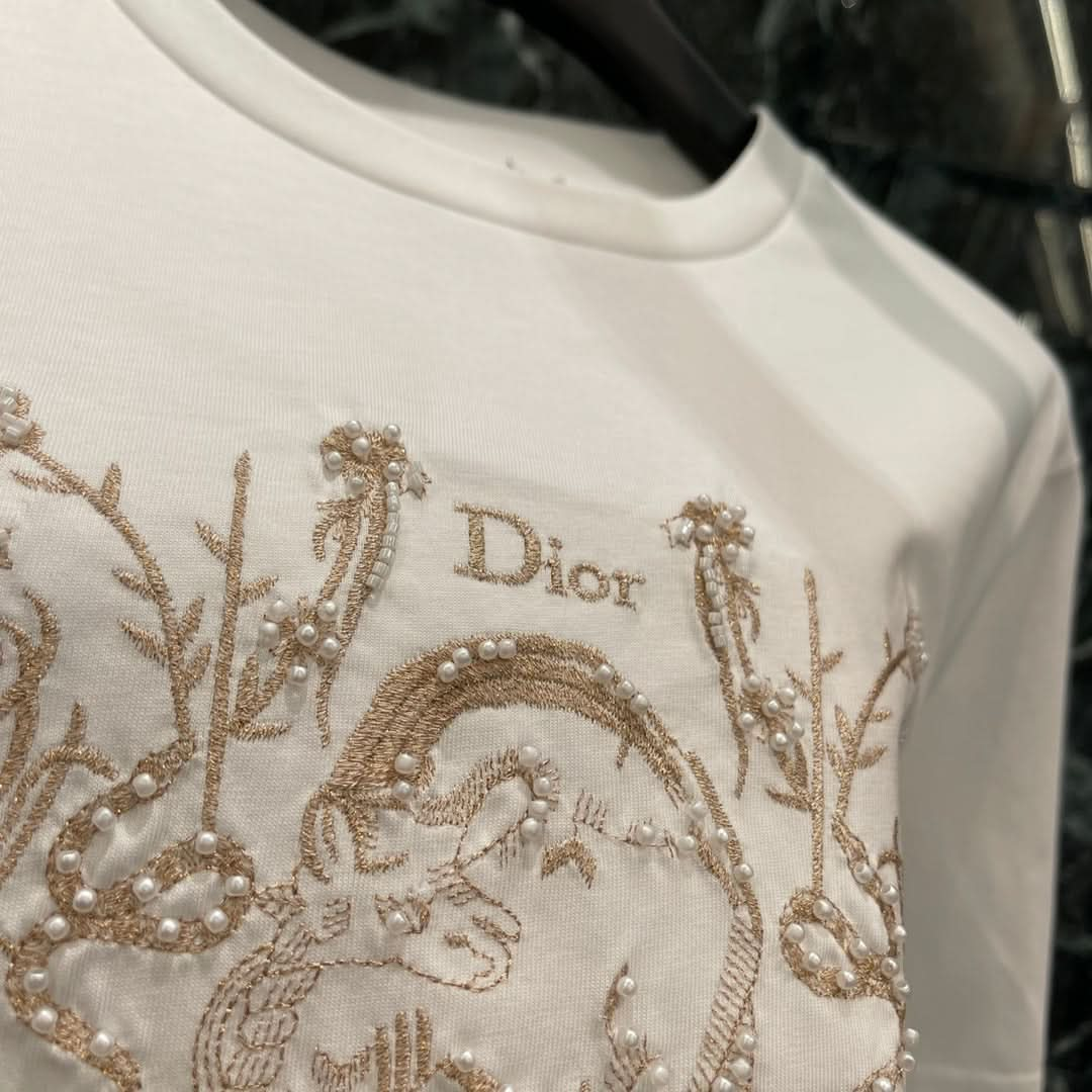 DIO-Embroidered Beaded Detail Round Neck Short-Sleeve T-Shirt - Silhouette Atelier 