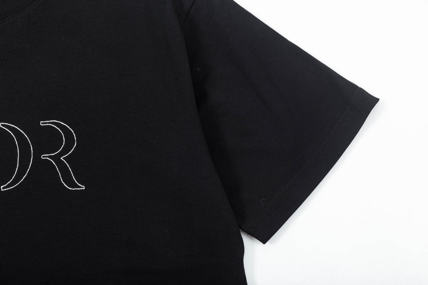 Dir-Hollow Letter Line Embroidery