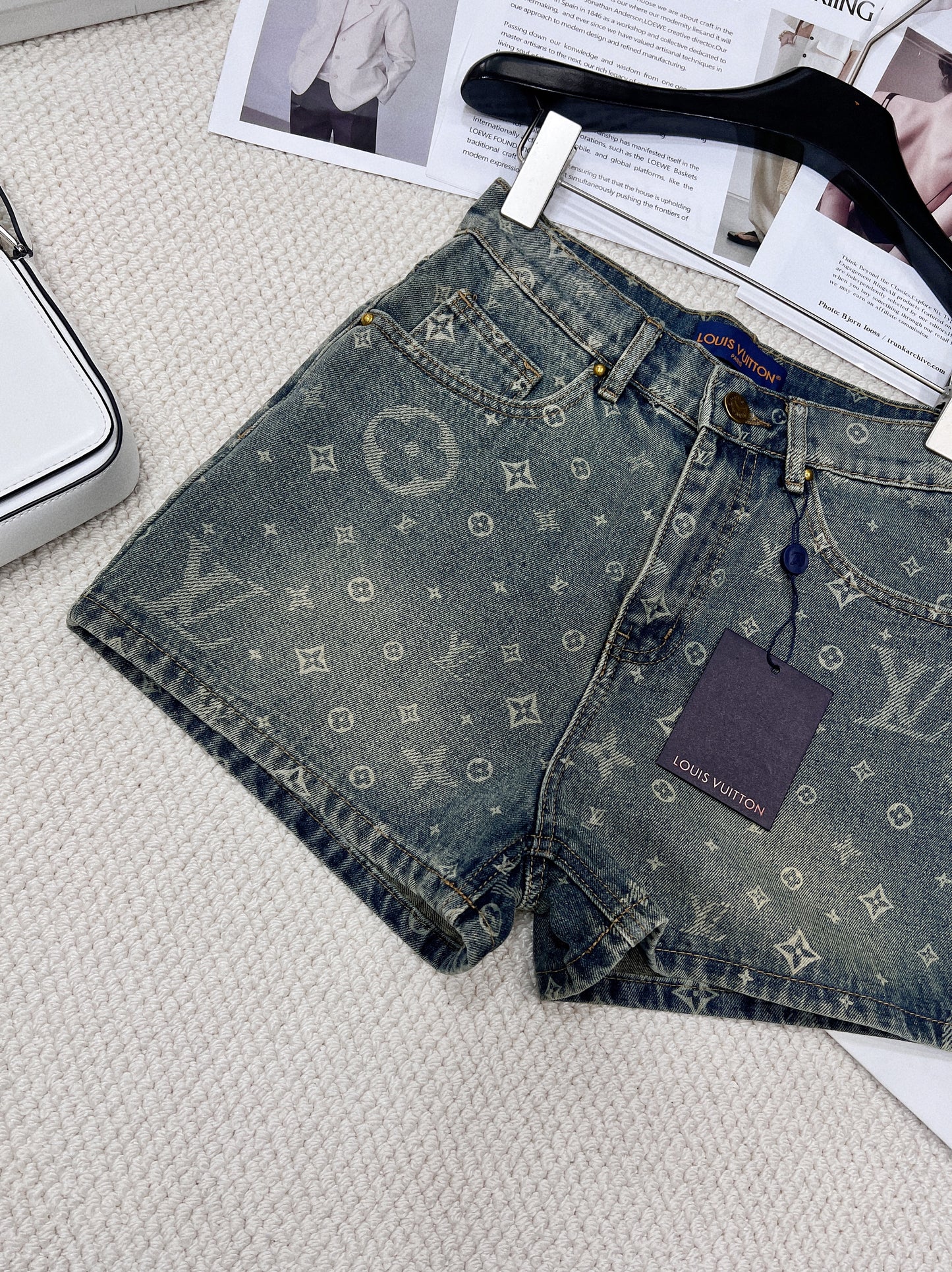 Laser-burned logo denim shorts