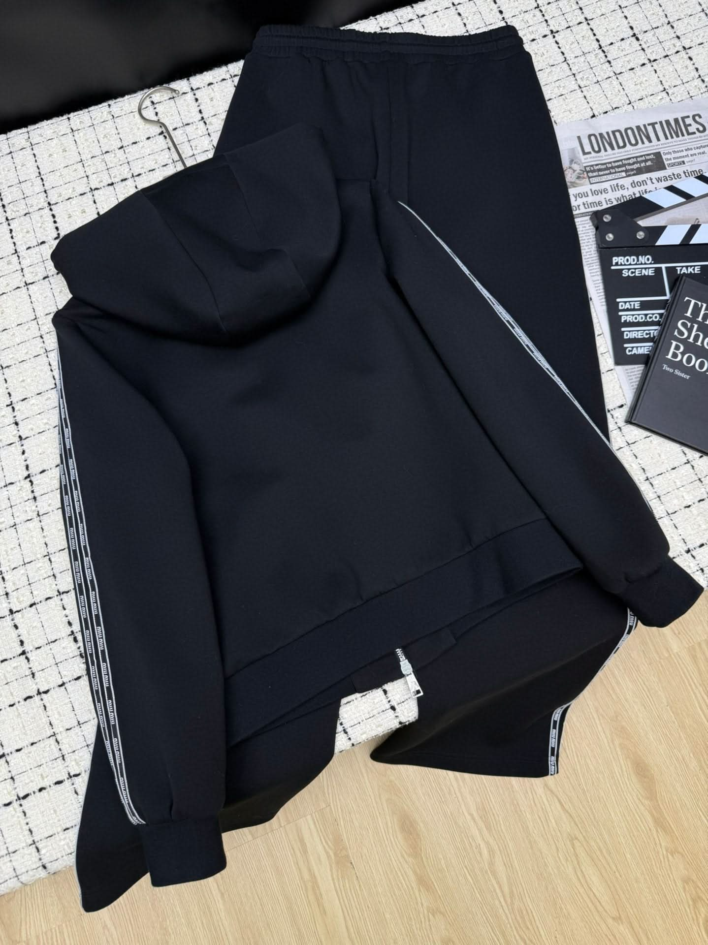 miu-Hooded Zip Sweatshirt + Elastic Waist Straight-Leg Casual Pants - Silhouette Atelier 