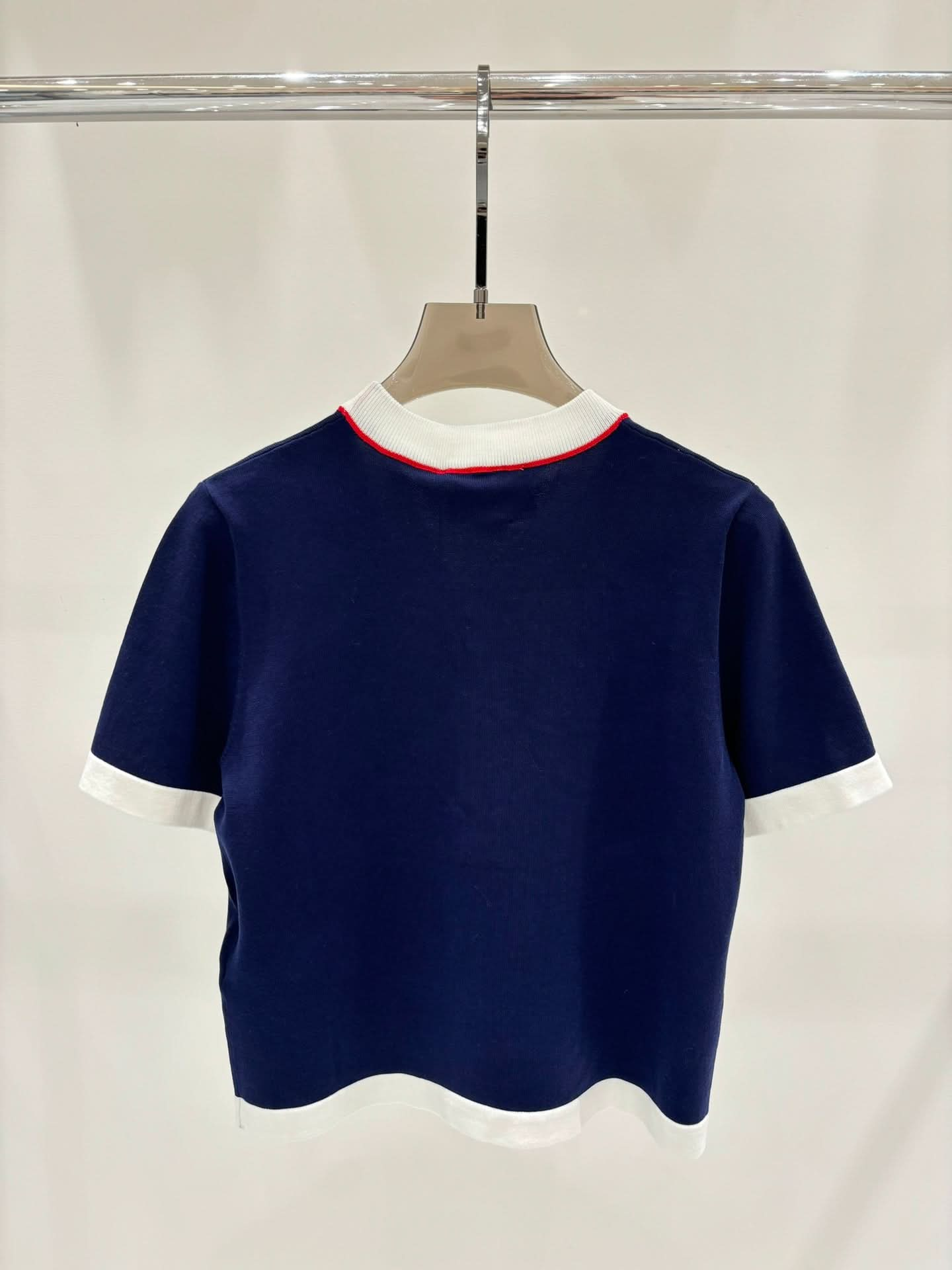 New retro V-neck button knitted short sleeves