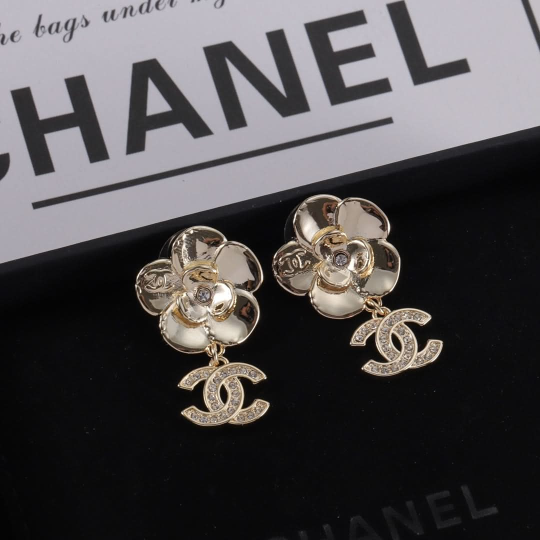 New Flower Diamond Gold Earrings