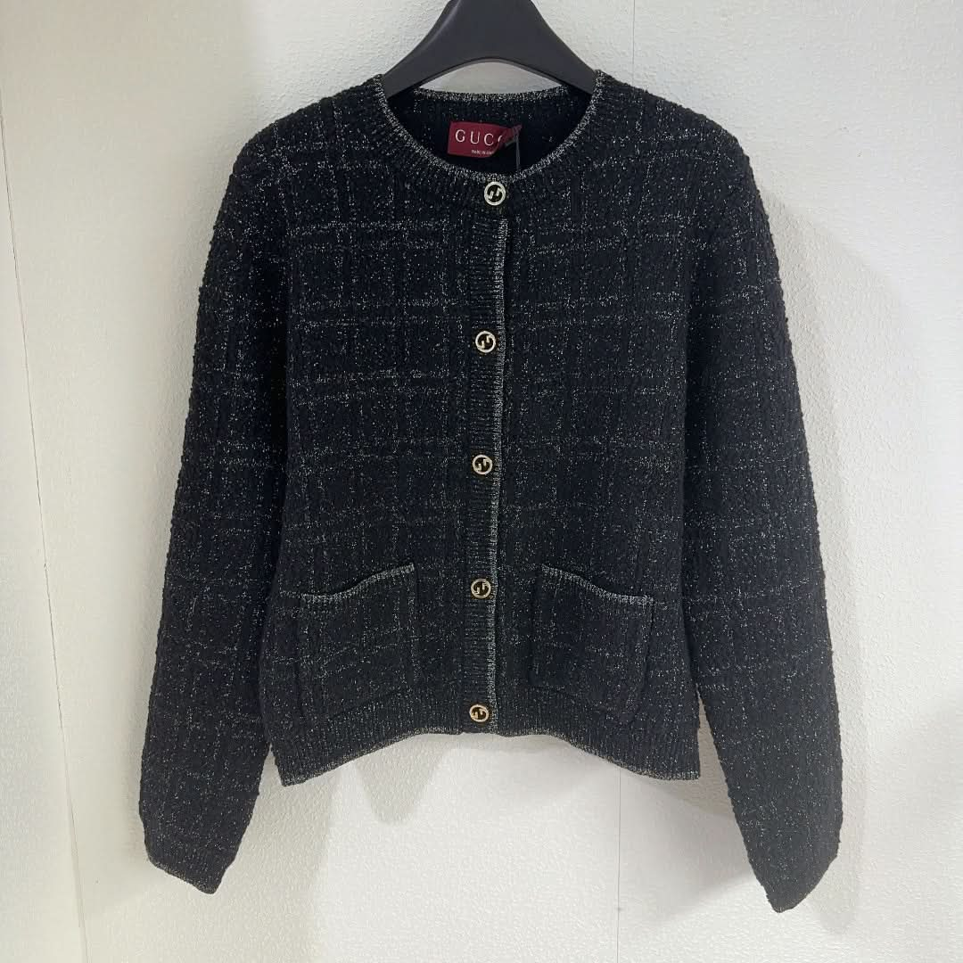 New wool knitted cardigan