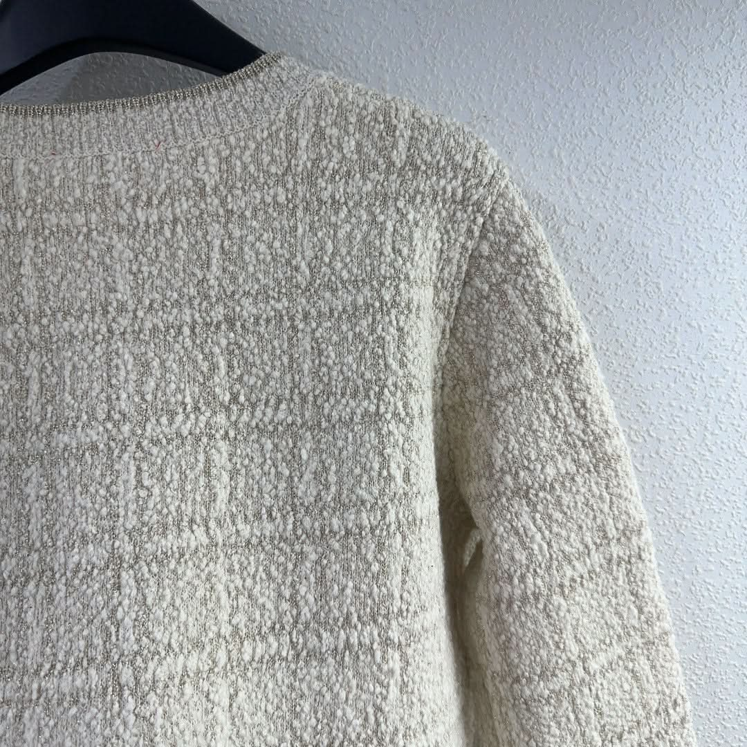 New wool knitted cardigan