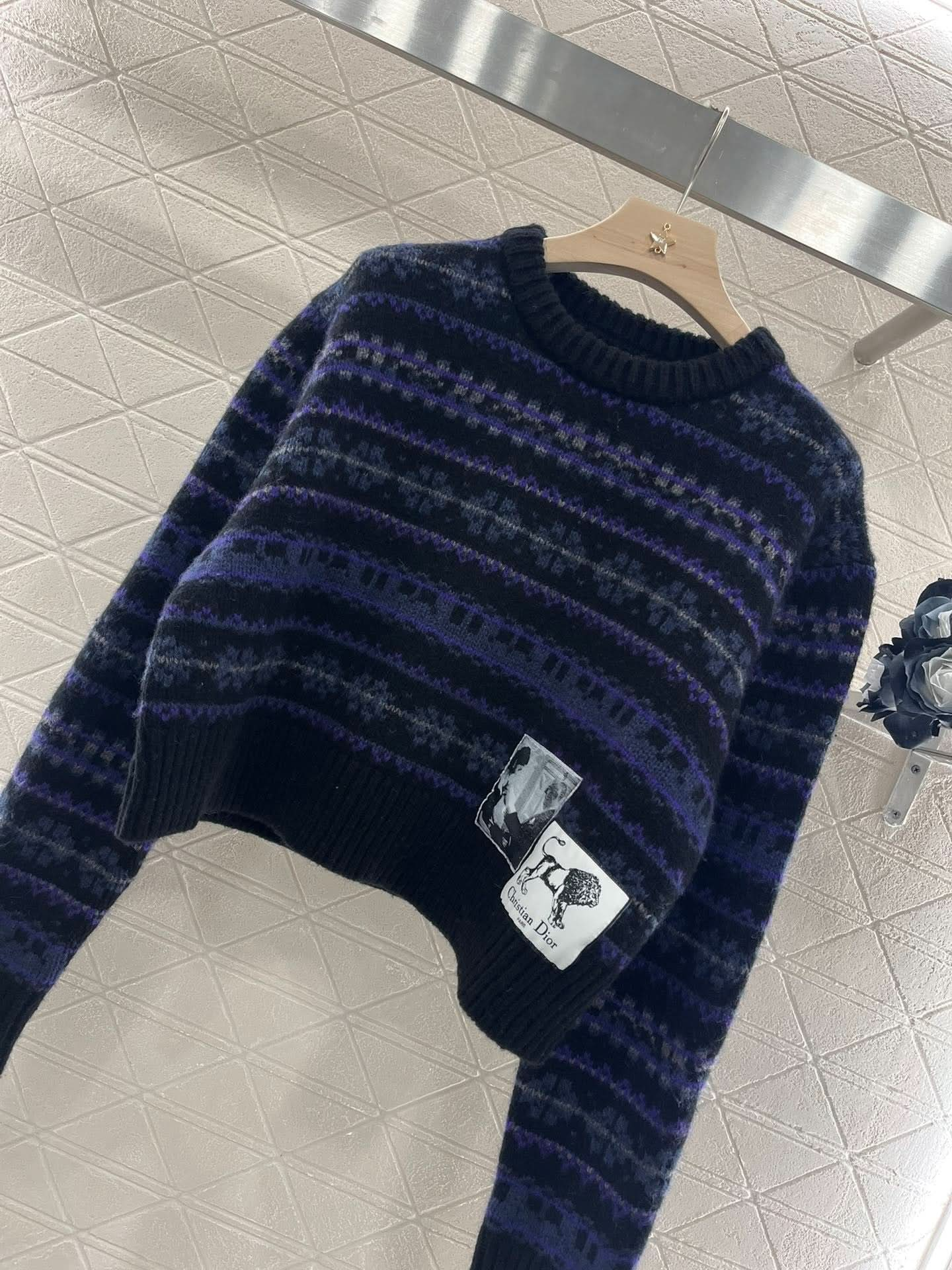 dio25 Early spring striped crew-neck sweater - Silhouette Atelier 