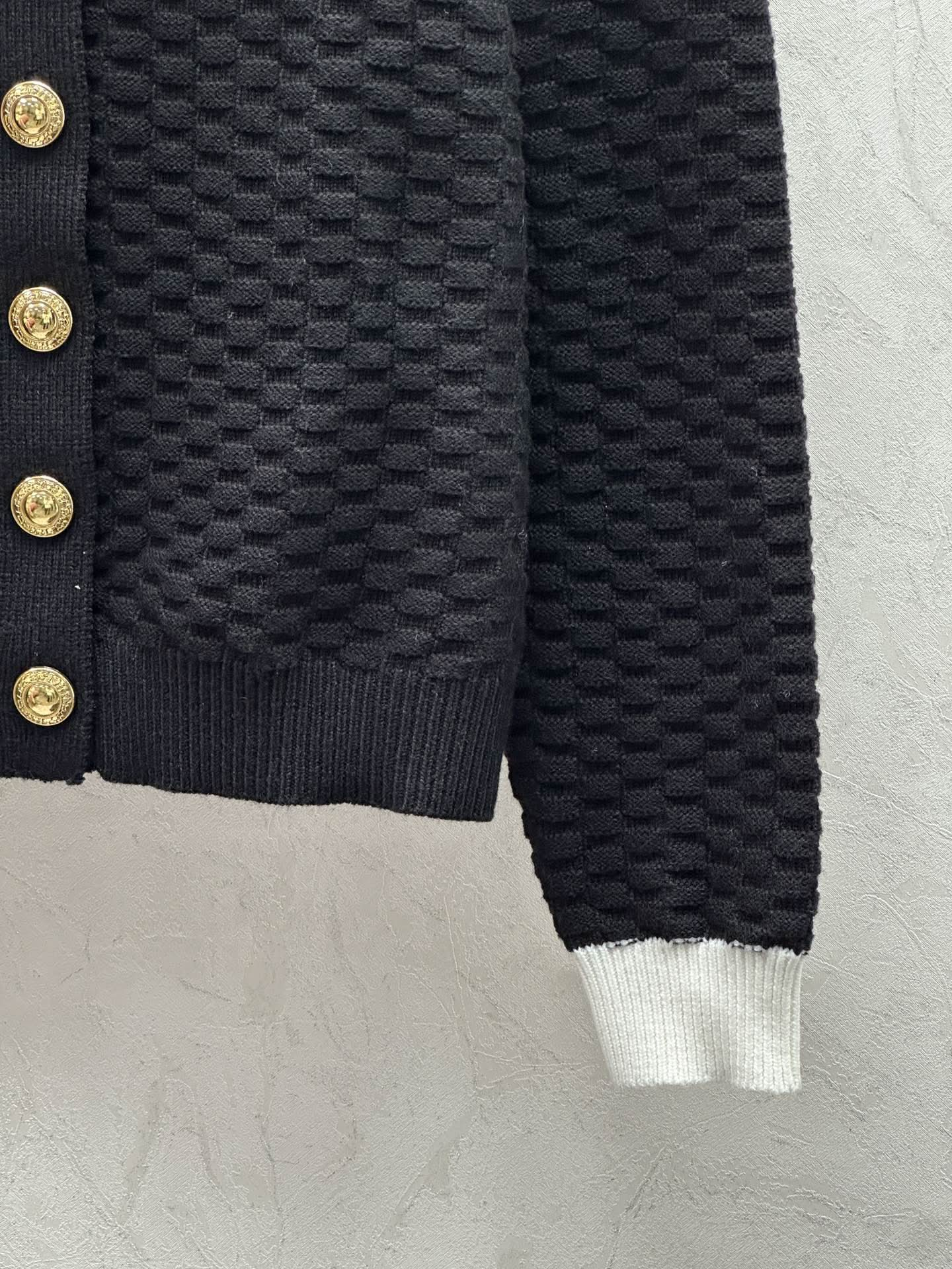 25SS New Color-blocked Knitted Gold Button Lapel Long-sleeved Cardigan - Silhouette Atelier 