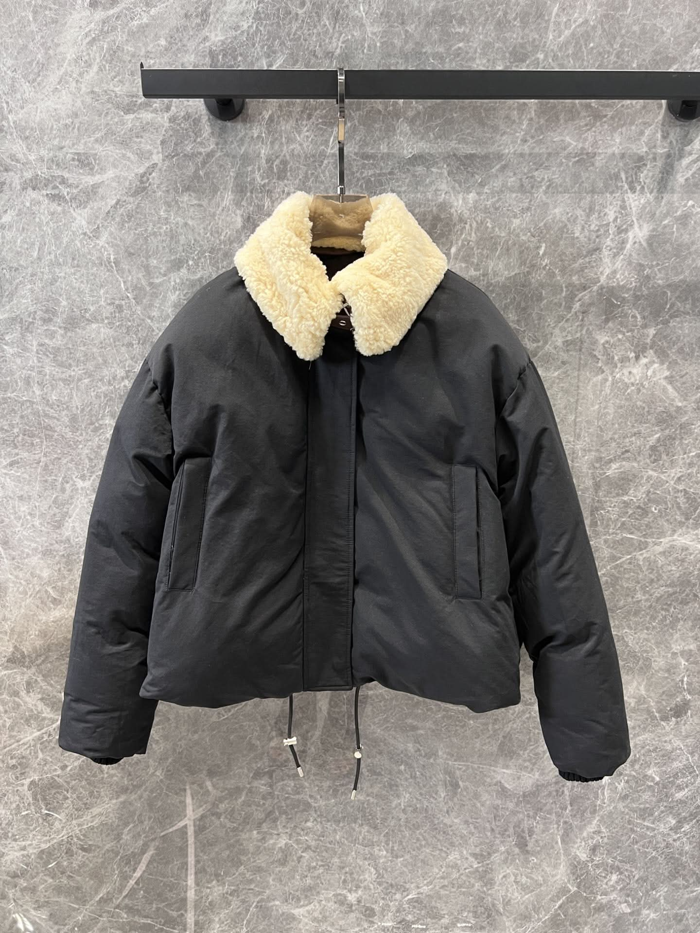 New Shearling Lapel Quilted Jacket - Silhouette Atelier 